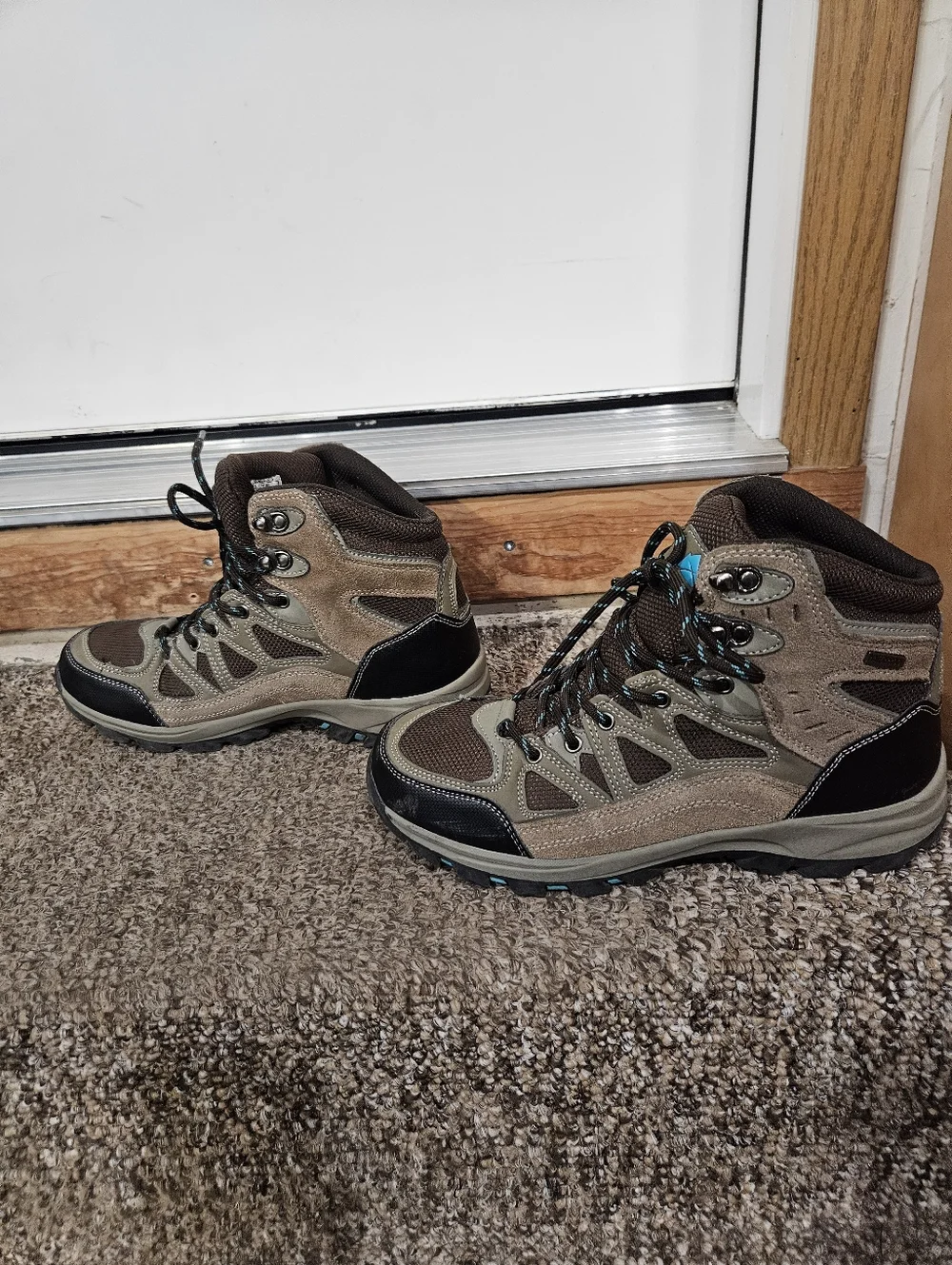 Denali Men's Brown Hiking Boots with Blue Accents Size 9